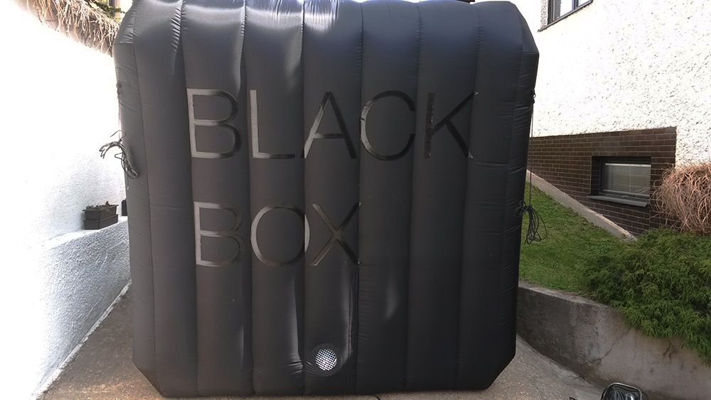 Aufblasbares Zelt - Black Box