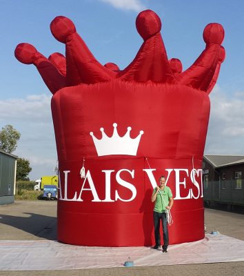 inflatable crown