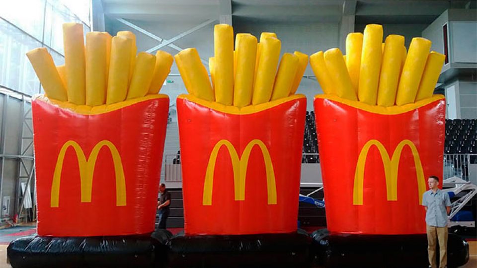 inflatable-bag-fries-pommes-McDonals