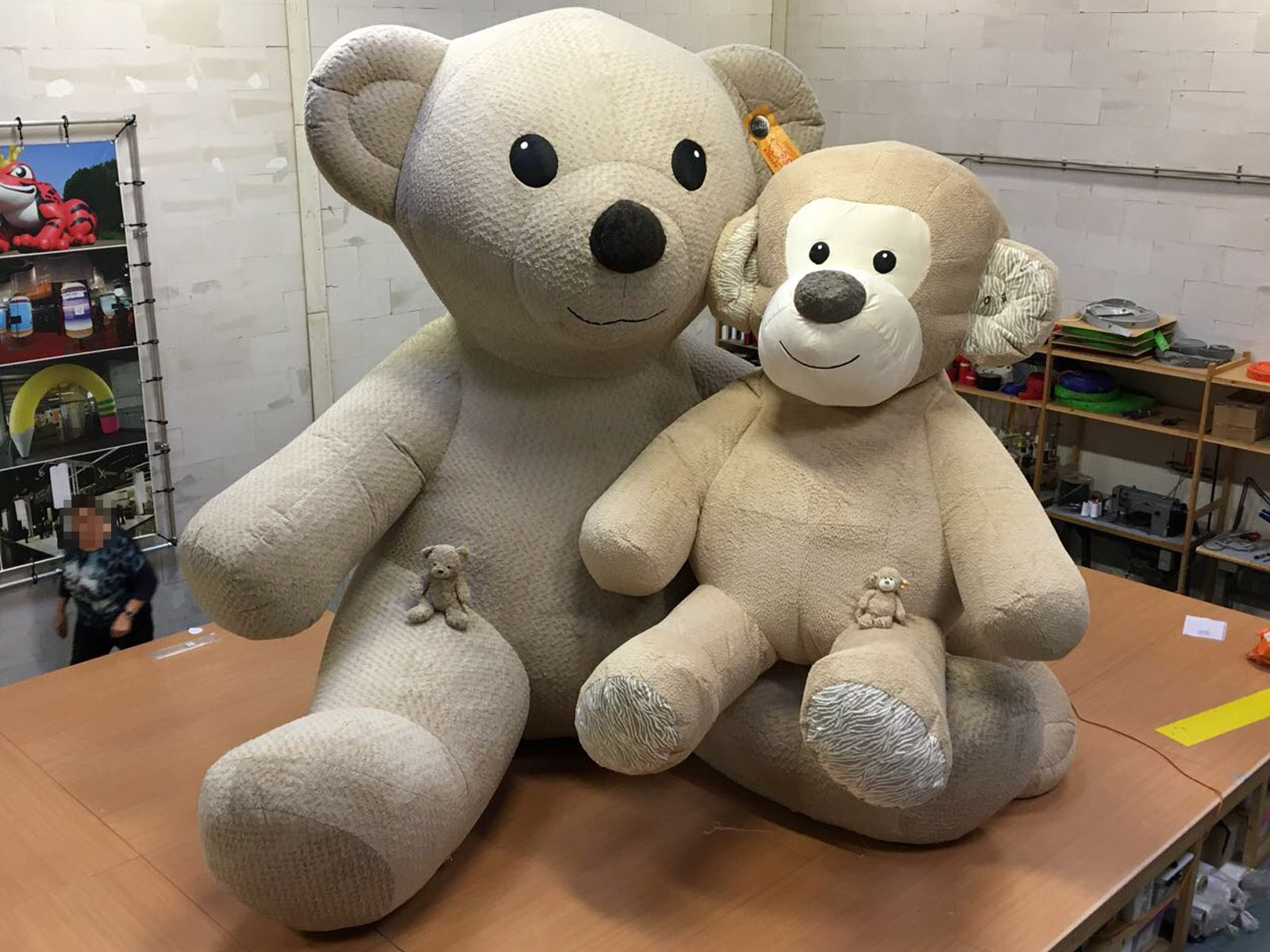 teddy-steiff-bear-monkey-inflatable