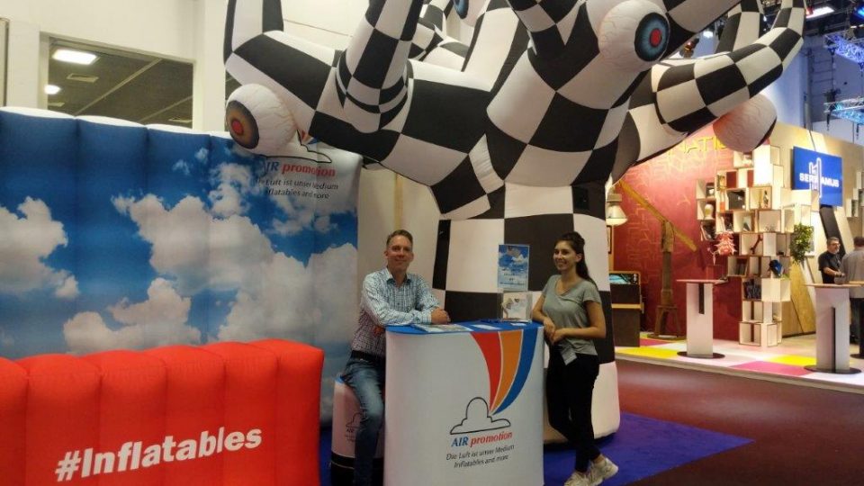 inflatable_exhibition_stand