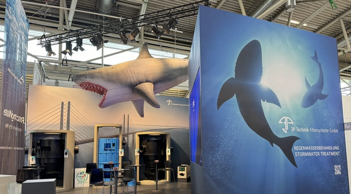 Inflatable shark