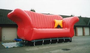 Riesige aufblasbare Figuren 8 Produktnachbildung (Replik): Aufblasbare Riesen-Couch