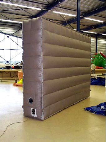 Inflatable wall for an exhibiton stand or an event