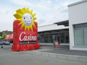 Riesenposter - aufblasbare Dachwerbung 17 Outdoor Werbung