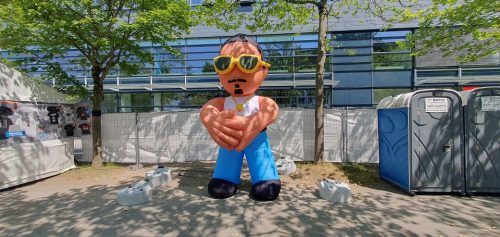 Inflatables News 2 Aufblasbare Apache 207 Figur