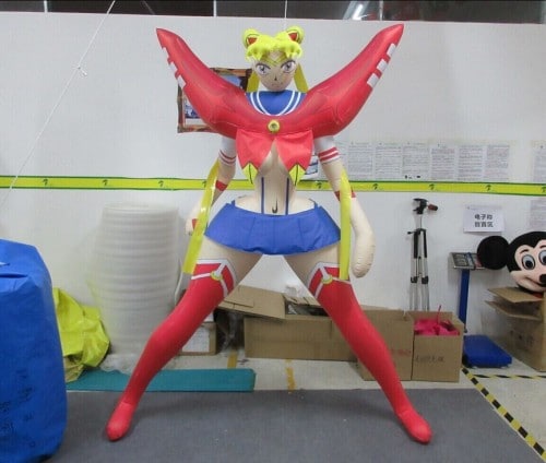 Aufblasbare Comicfigur