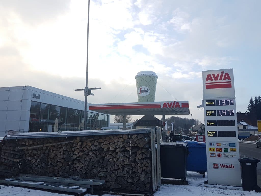 Aufblasbare Dachwerbung Tankstelle