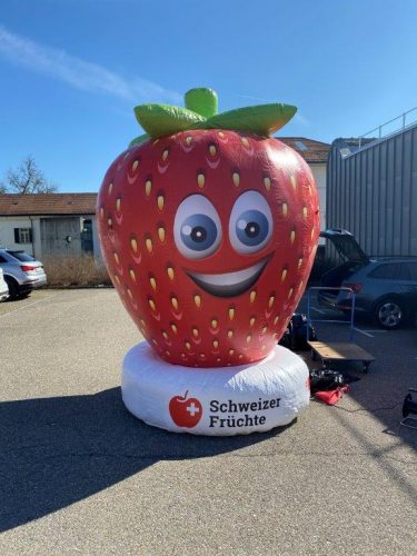 Aufblasbare Erdbeere