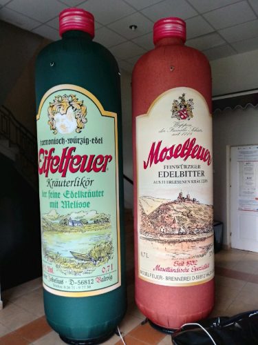 Aufblasbare Flaschen