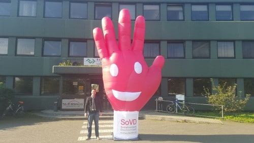 Inflatables News 3 Aufblasbare Hand