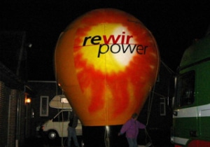 Riesenposter - aufblasbare Dachwerbung 12 aufblasbarer rewir power Ballon