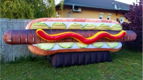 Bratwurst als Dachwerbung