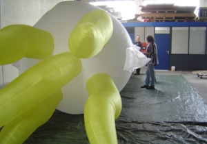 Aufblasbare Outdoor - Werbung 16 600 Jahre Bremer Roland amorphe Objekte