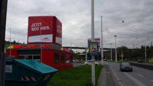 Inflatables News 1 Dachwerbung Carglass Werbewürfel