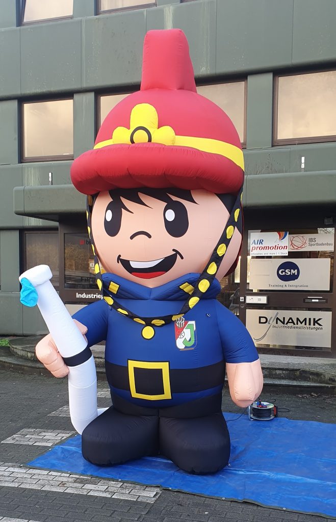 Aufblasbares Maskottchen für die Feuerwehr