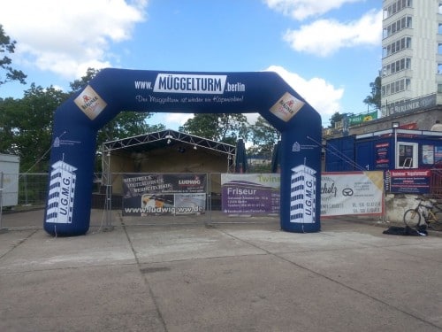 Inflatables News 7 Aufblasbarer Torbogen Müggelturm