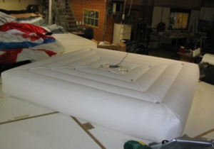 Messebau - aufblasbare Messestände 25 aufblasbares Deckenelement