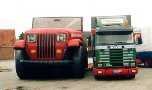 Riesige aufblasbare Figuren 20 Aufblasbare Figur: riesengroßer Jeep