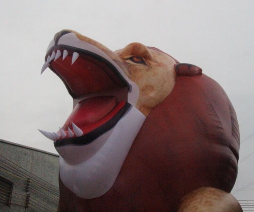 Inflatables News 1 Löwe aufblasbar