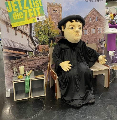 Inflatables News 1 Walking-Act Figur Martin Luther