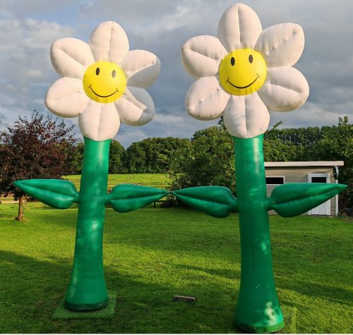 aufblasbare Blumen 4m hoch