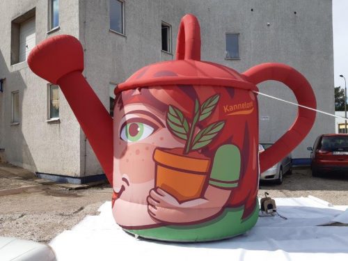 aufblasbare Gießkanne