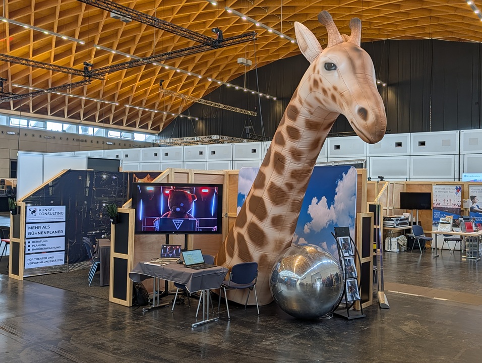 Aufblasbare Giraffe