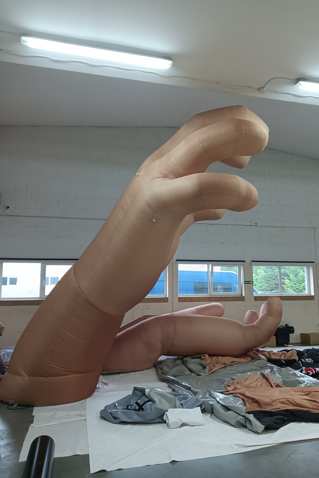 Gigantisch, modular und bereit für die große Bühne: Unser XXL-Inflatable für Ski Aggu’s Tour 2025!