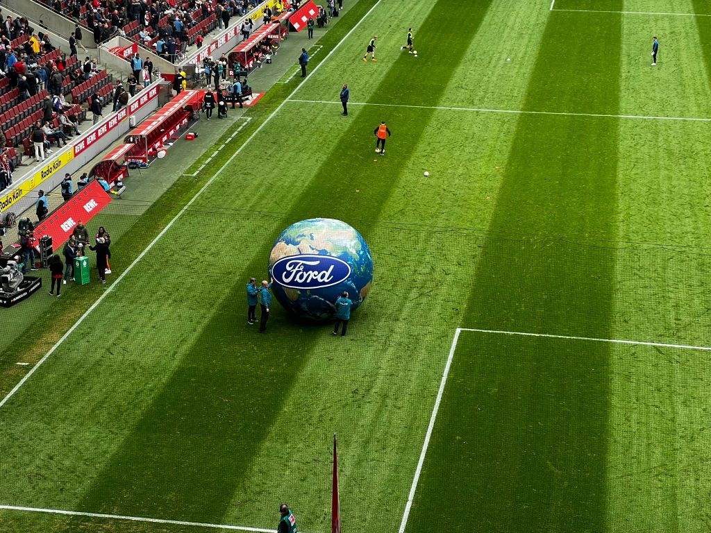 Aufblasbare Weltkugel 4m