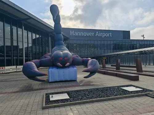 Aufblasbarer Skorpion für die Scorpions