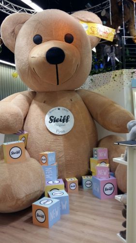 Messebau - aufblasbare Messestände 5 aufblasbarer-Teddy-Steiff