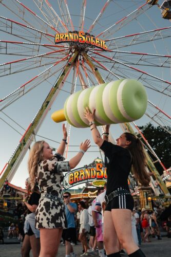 Aufblasbare Produktnachbildungen & Repliken 35 aufblasbares Twister Eis