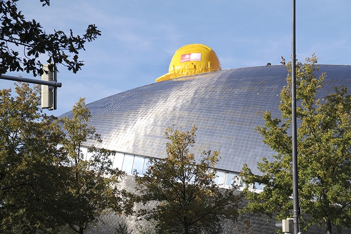 Inflatable helmet for reconstruction measures for Universum in Bremen