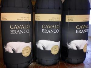 Aufblasbare Flaschen 11 Cavalo Branco Ettiket auf aufblasbarer Flasche