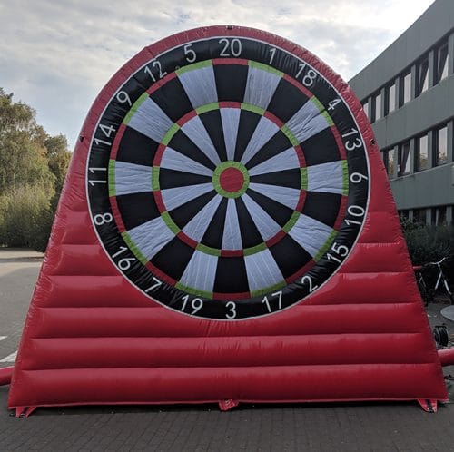 Inflatables News 11 dartscheibe-frankfurter-sparkasse-aufblasbar-beitragsbild