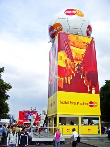 Mastercard Tower Ball zum Aufblasen