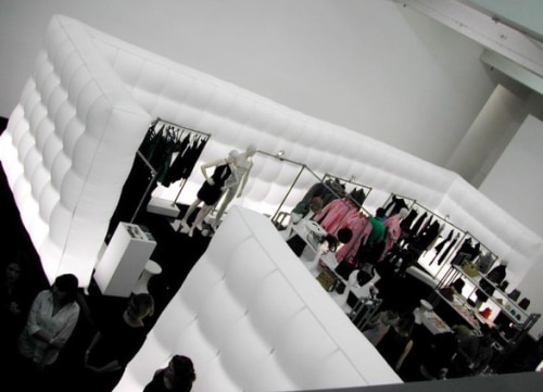 Aufblasbare Trennwand für Modenschau