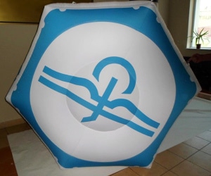 Inflatables News 8 Sechseck zum Aufblasen