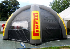 aufblasbares Zelt Pirelli mit 4 Beinen