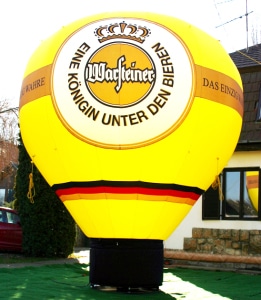 Individuelle Inflatables 5 Warsteiner Ballon als Werbemittel